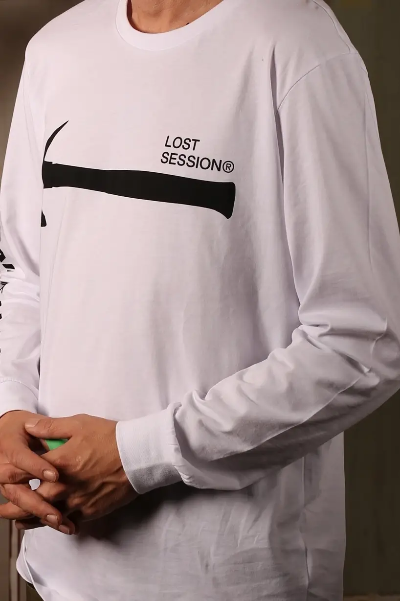 LOST SESSION LONG SLEEVE WHITE WITH HAMMER GRAPHIC